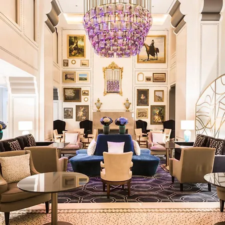 Royal Savoy & Lausana