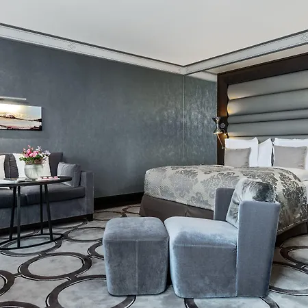 Royal Savoy & Otel 5*