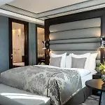 Royal Savoy & Otel