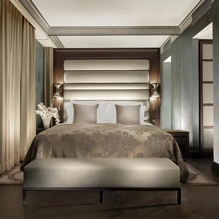 Ξενοδοχείο Royal Savoy & 5*
