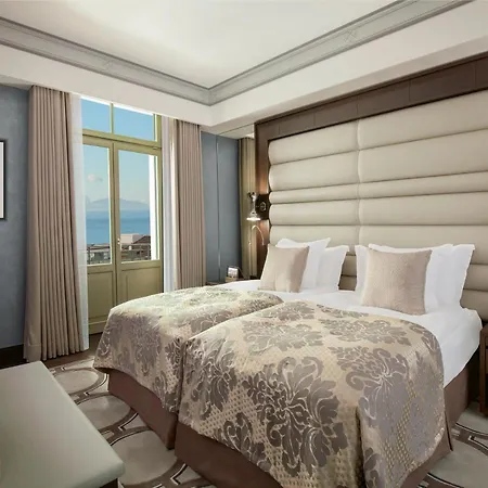 Royal Savoy & 5*