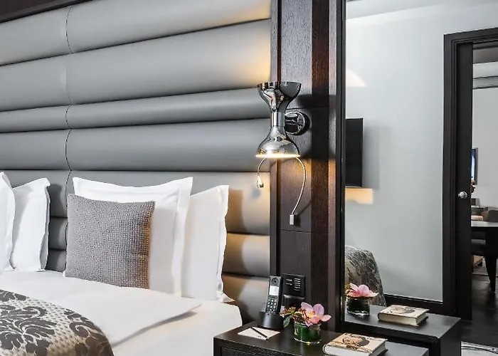 Royal Savoy & Ξενοδοχείο