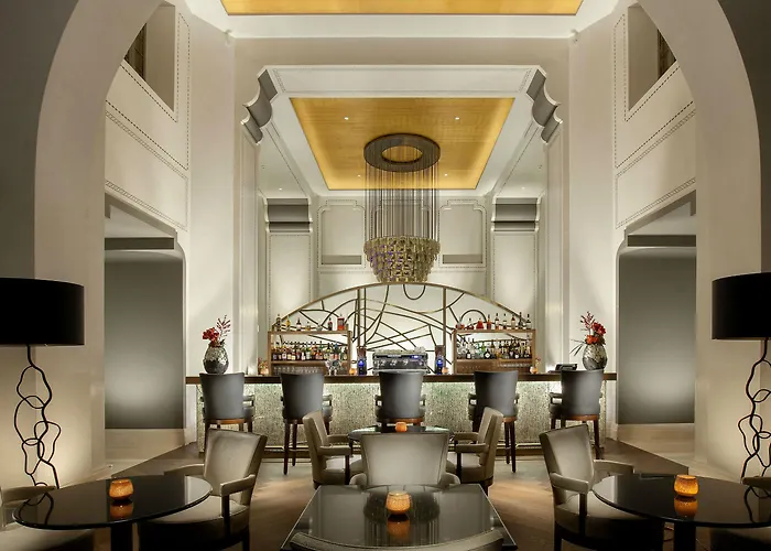 Ξενοδοχείο Royal Savoy & 5*